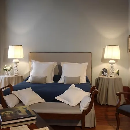 Ex Corde Montis Villa Florence